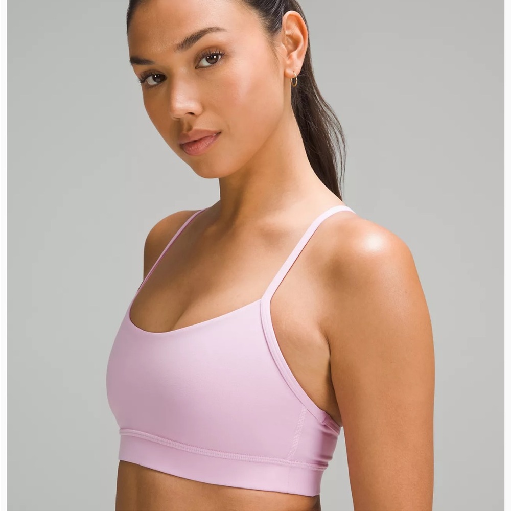 Lululemon Flow Y Bra Nulu
Light Support, A–C Cups in Vitapink